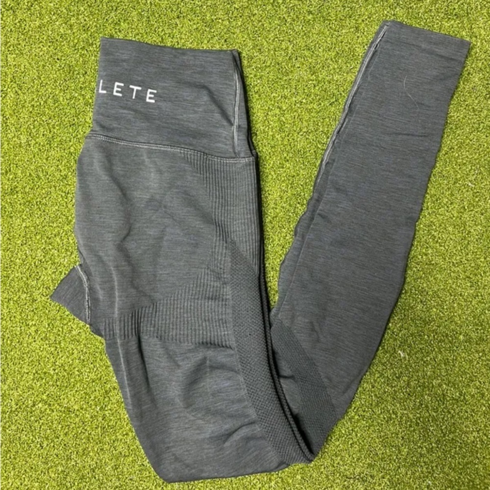 Dark grey Alphalete Leggings
